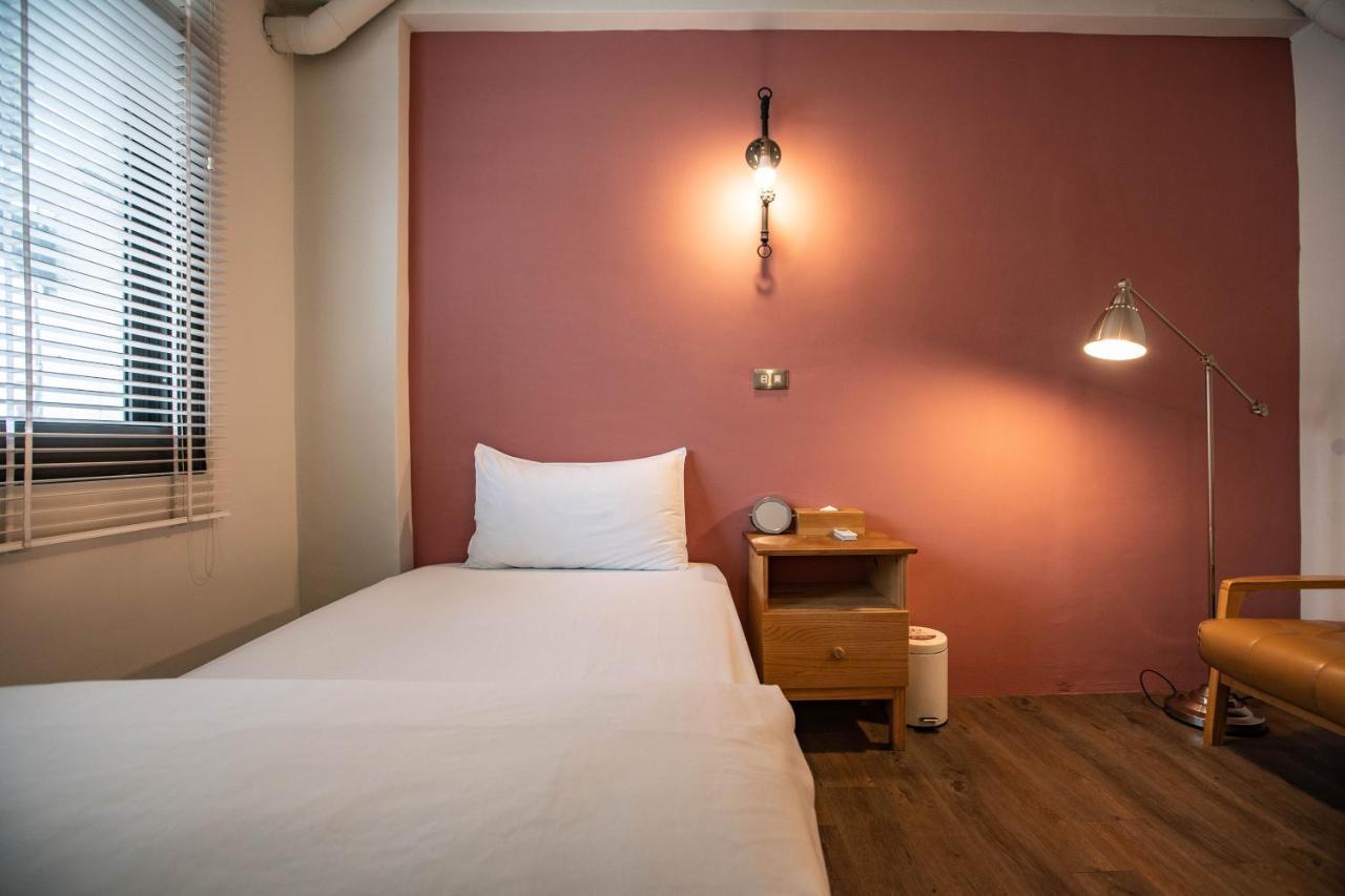 Cozy House Hostel Hualien City Exterior photo